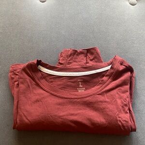 Tracksmith Harrier Long Sleeve Size Large in Berry